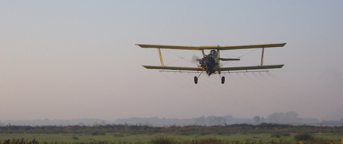 Avion de traitement démoustication